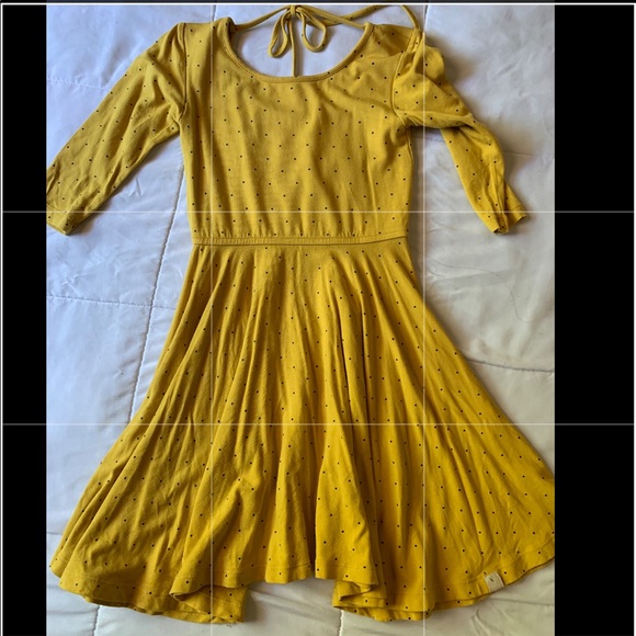Size 5 Omi Jo mustard dot dancer PLAY - Picture 1 of 3